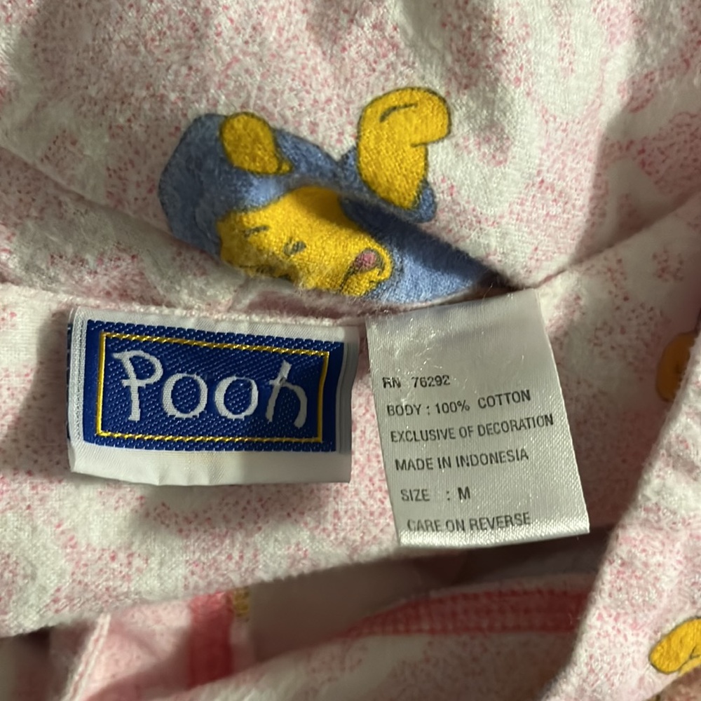 Vintage Winnie the Pooh onesie pajama - Picture 14 of 14